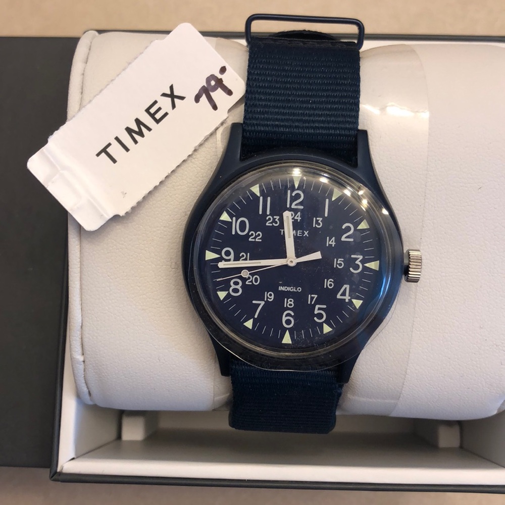 New navy timex men’s / unisex watch